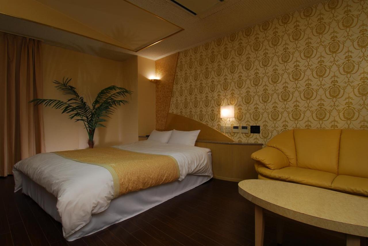 מלון קיטקיושו Bay Hill Club Higashi Kokura (Adults Only) מראה חיצוני תמונה