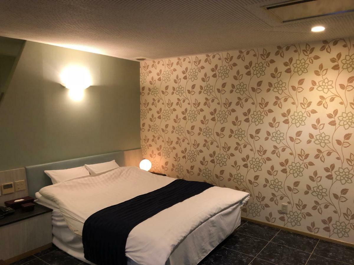 מלון קיטקיושו Bay Hill Club Higashi Kokura (Adults Only) מראה חיצוני תמונה